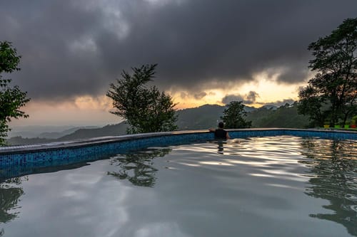 Tranquil @ Cedar Haven - Nahan W/Outdoor Infinity Pool – 3 bedroom villa in Kasauli, Himachal Pradesh