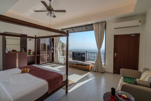 Glass Forest – 5 bedroom villa in Dehradun, Uttarakhand