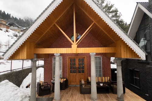 Frozen Fall @ Dewdrop Cottages – 2 bedroom villa in Gulmarg, Jammu And kashmir