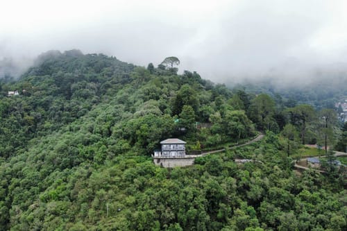 Whispering Echoes – 7 bedroom villa in Mussoorie, Uttarakhand