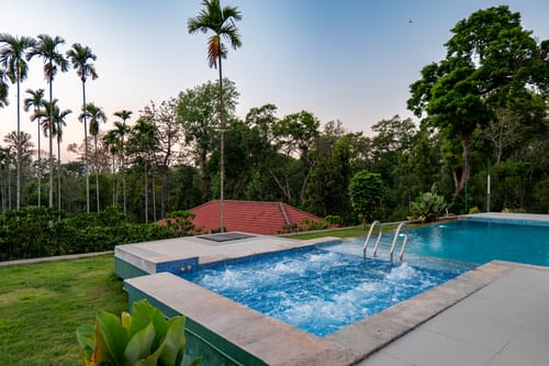 Tranquility | 5-BHK Pet-Friendly Villa With Pool, Jacuzzi, Terrace Sit Out and Garden Area – 5 bedroom villa in Coorg, Karnataka