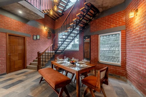 Fleur De Lis | 3-BHK + Attic | Garden | Scenic views – 3 bedroom villa in Kasauli, Himachal Pradesh