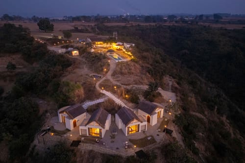 Daik @ Artisanal Heights w/ Jacuzzi and Infinity Pool – 1 bedroom villa in Una, Himachal Pradesh