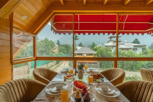 Emaarat Chalet – 10 bedroom villa in Srinagar, Jammu And kashmir