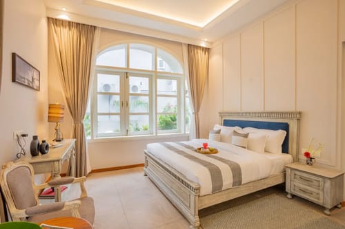 Vacasa | 5-BHK | Pvt Pool & Lift | Pet-friendly – 5 bedroom villa in North Goa, Goa