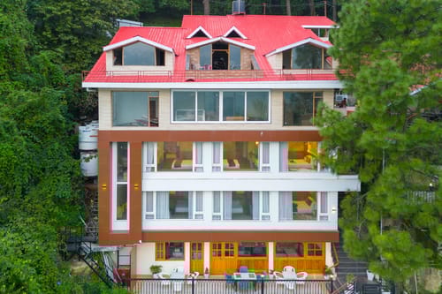 Evaara Woods Breeze | 3-BHK Retreat With Common Garden & Sitting Area