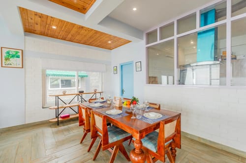 Alpenglow | Pet-friendly 3-BHK Hillside Villa With Garden & Scenic views