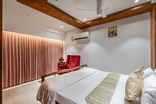 HSR Penthouse | Spacious 4-BHK Apartment with Living, Lounge Area, Study Room, Terrace & Balconies