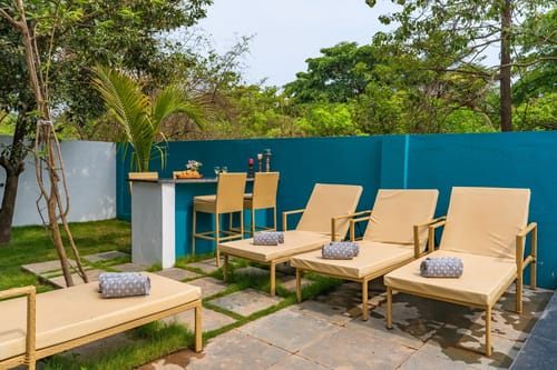 Nyx’s Haven | 7-BHK | Pvt Pool | Outdoor Sitting Area