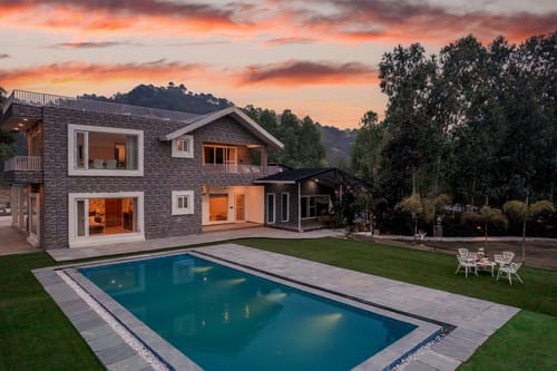 Silver Slopes w/outdoor pool