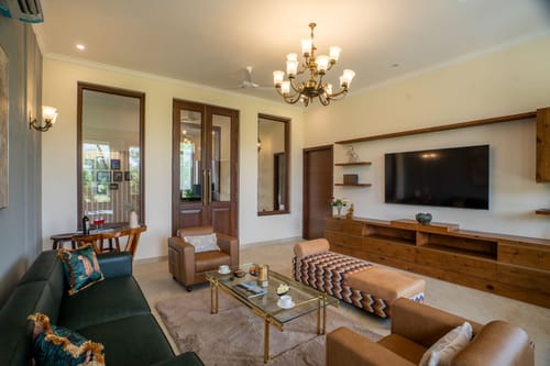 The Mira House w/ Pool