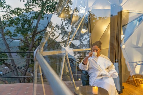 ILIKA W Heated Infinity Pool and Jacuzzi