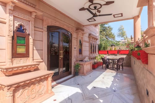 Grande @ Sunset Escape