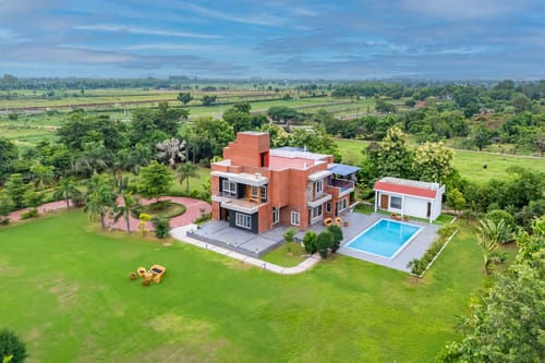 Imperial Isle - Sohna w/ Pool