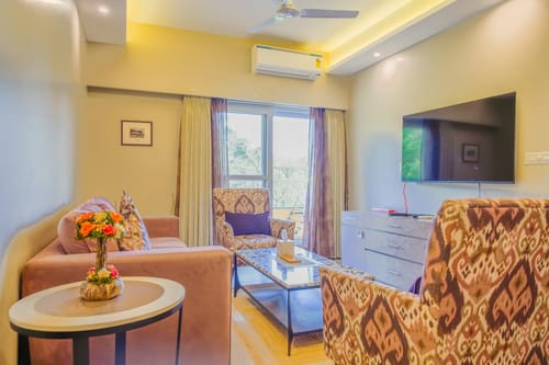 Veera Marina | Charming 3-BHK Apt Near Candolim Beach With Common Pools & Lift