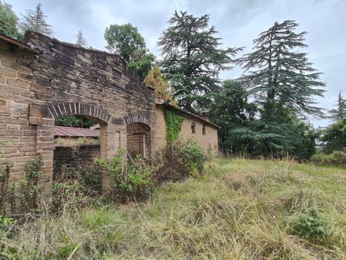 GlenBrook Estate | Hillside 1-BHK Suite & 1 Cottage with Gazebo, Restro & Lounge Area Near Waterfall