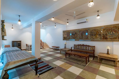 Khohar Haveli - Gurgaon W/ Breakfast Included