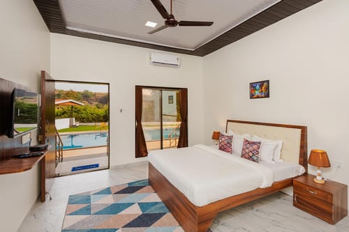 Vivid @ Mango Splash