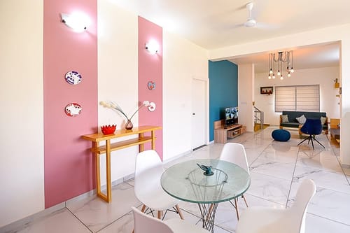 Room 1 @ Agastya Villa