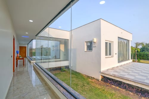 Amaltas | 4 BHK Countryside Hideaway With Pvt Pool, Lush Garden & 360 Aravalli Views