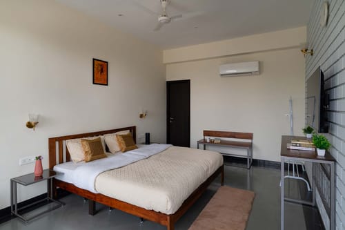 Ivy @ Serenity by the Ganges