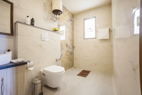 BYDM The Sky Heaven | Charming Pet-friendly 4-BHK Penthouse 15 Min from Triveni Ghat With Balcony, Bar & Lift