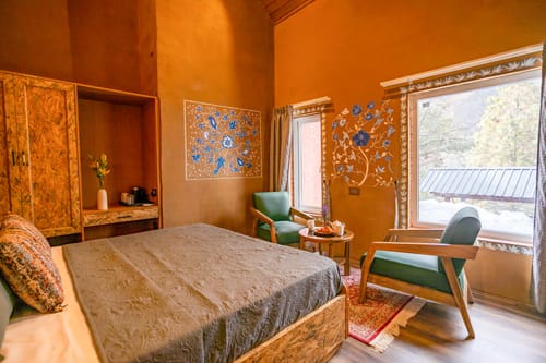 Frozen Fall @ Dewdrop Cottages