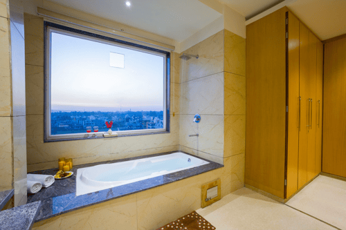 BYDM The Sky Heaven | Charming Pet-friendly 4-BHK Penthouse 15 Min from Triveni Ghat With Balcony, Bar & Lift