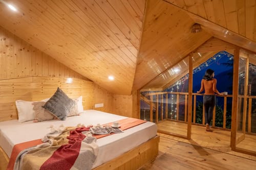Jibhi Peaks Duplex Cottage With A Hot Tub
