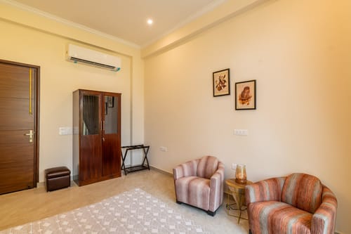 The Mira House w/ Pool