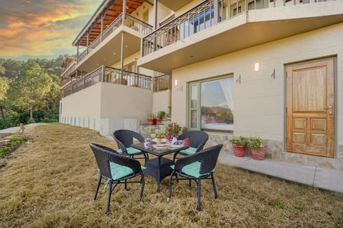 Edelweiss Entire Estate: (Bluebell House, Primrose House, Amore)