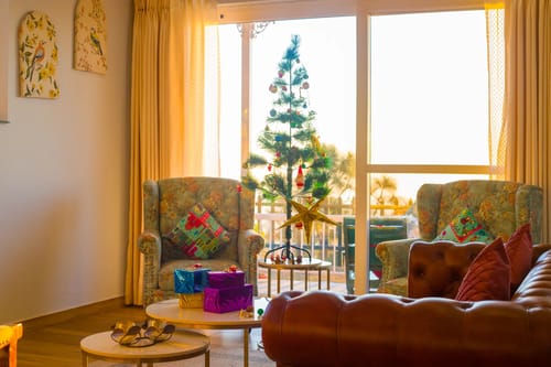 Alpenglow | Pet-friendly 3-BHK Hillside Villa With Garden & Scenic views