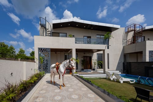 Shreya Blossom Retreat | 4-BHK Villa With Private Pool, Gazebo, Garden, Bar & Scenic Aravali Views