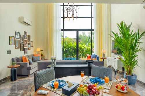 PUro Sol | 3-BHK Villa In a Gated Complex With Private Pool & Bathtub | Near Popular Beaches