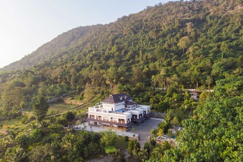 3 Rooms @ Springhills Villa & Ayurvedic Spa