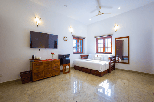 Farm Naturelle | Pet-friendly 3-BHK Farmhouse Near Jim Corbett With Garden, Terrace & Orchards 