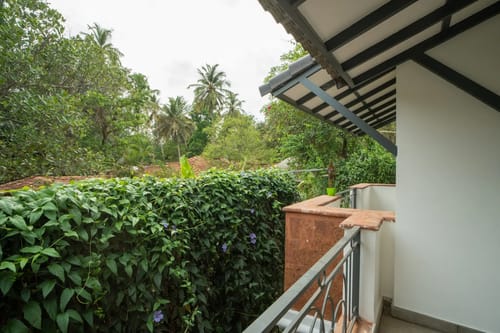 Laguna Pulse | Luxe Pet-friendly 4-BHK Retreat With Private Pool, Garden & Bar