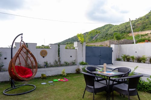 Shreya Blossom Retreat | 4-BHK Villa With Private Pool, Gazebo, Garden, Bar & Scenic Aravali Views