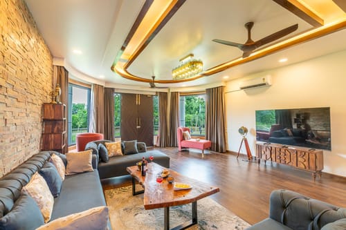 Saturn @ Wandering Vines W/ Indoor Pool - Sohna