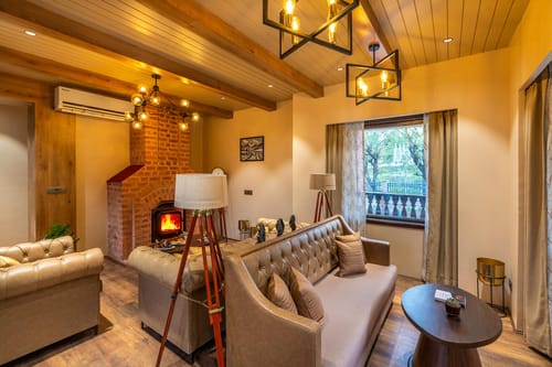 Timber @ Swiss Chalet - Tangmarg