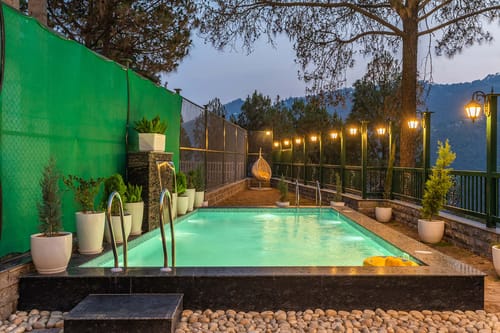 Cas Mir w/ Outdoor Pool