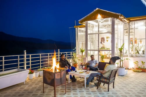 Tranquil 2-BHK Villa by Ganges, 5 Mins from Triveni Ghat