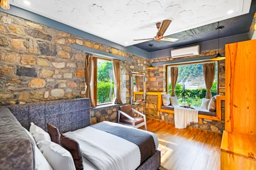 Granny’s Den | 3-BHK Pet-friendly With Living Room, Shared Pool, Restaurant & Gazebo by the River