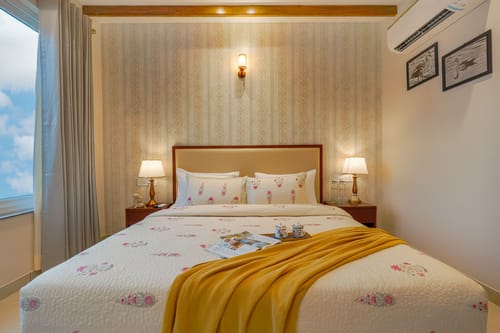 Konifer Wild Fern | Hilltop 2-BHK Retreat with Scenic Views, Shared Garden & Outdoor Seating Space