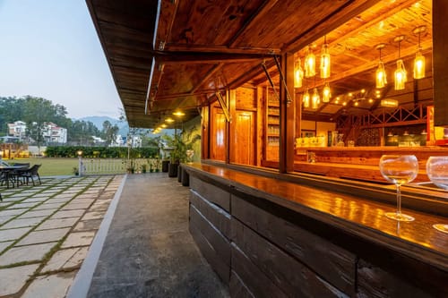 The Woods: Pine Villa