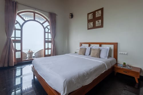 Lake Arches - Igatpuri