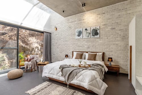 Ikebana - Living by the Forest Edge