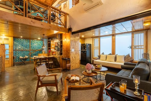 Hydrangea Hill (Entire Estate)