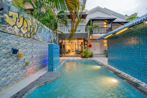 Emperor Ozran | 2-BHK Retreat With Balconies, Restaurant & Bar