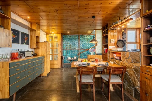 Hydrangea Hill (Entire Estate)